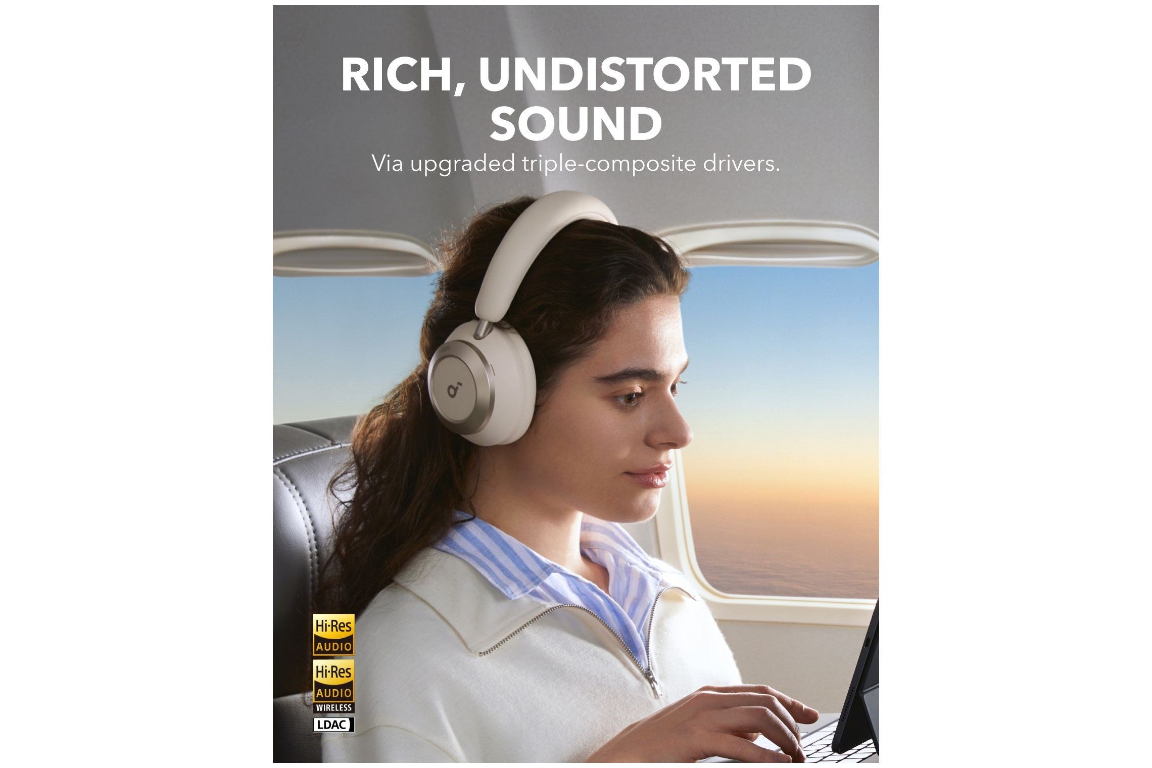 Anker_Soundcore_Space_One_Pro_White_5.jpeg