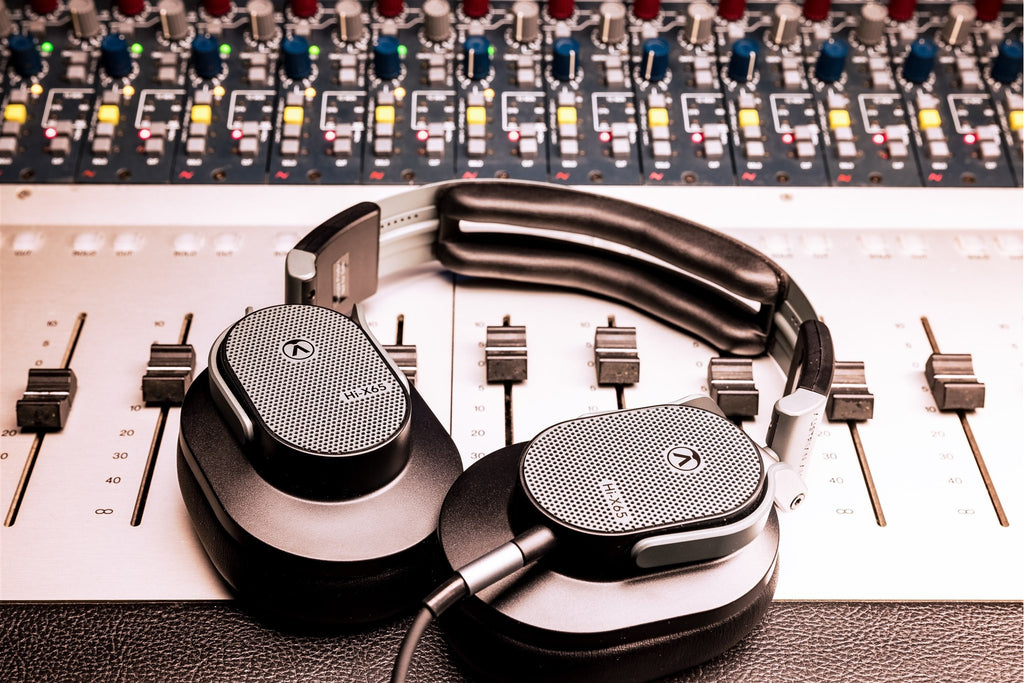 Austrian_Audio_Hi_X65_Headphones_15.jpeg