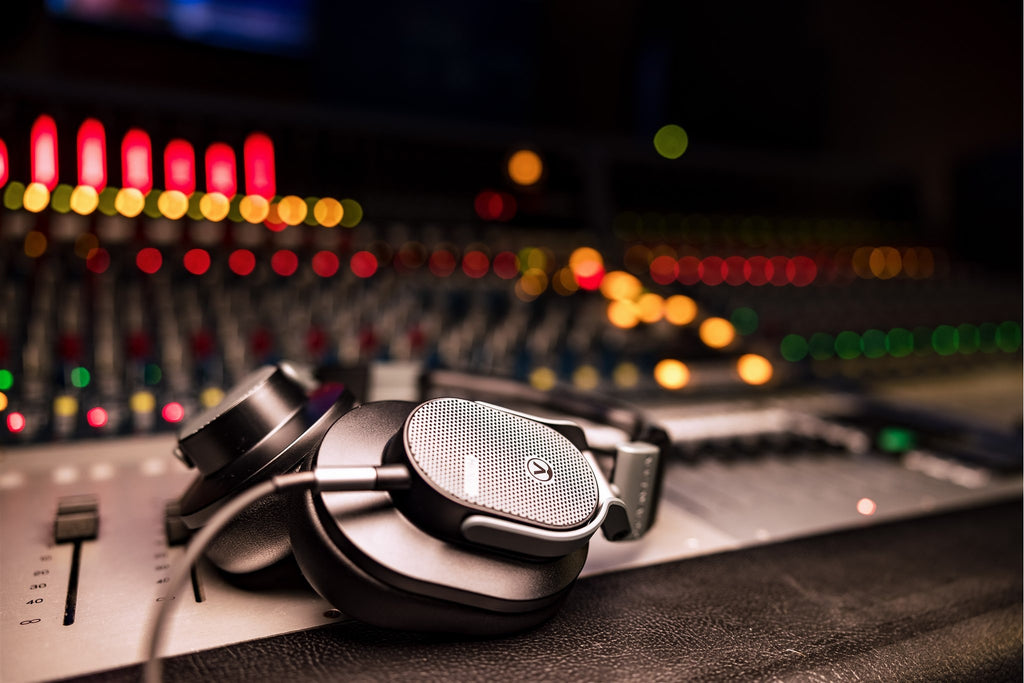 Austrian_Audio_Hi_X65_Headphones_17.jpeg