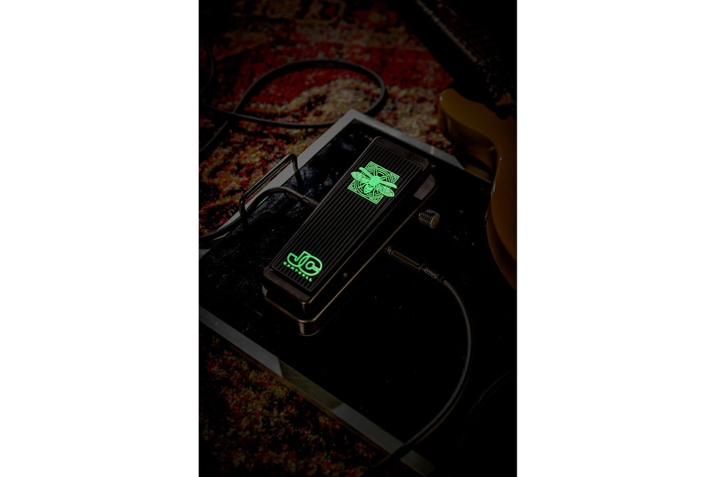 DUNLOP_JC95FF_Jerry_Cantrell_WAH_PEDAL_9.jpeg