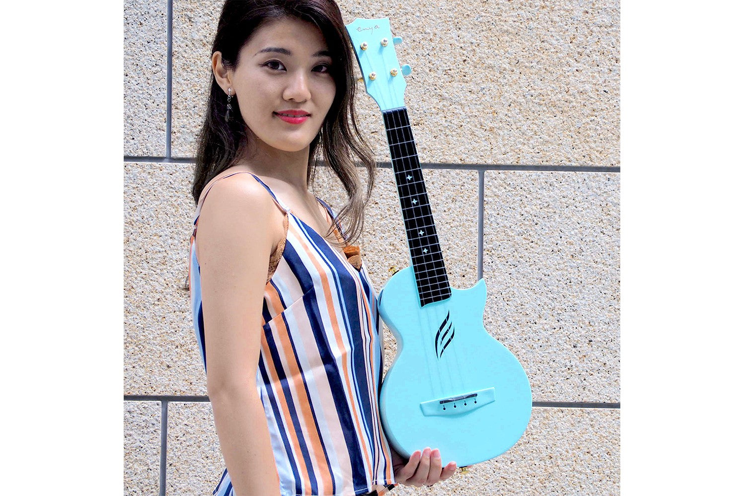 Enya_Music_Nova_U_Concert_Blue_4.jpeg