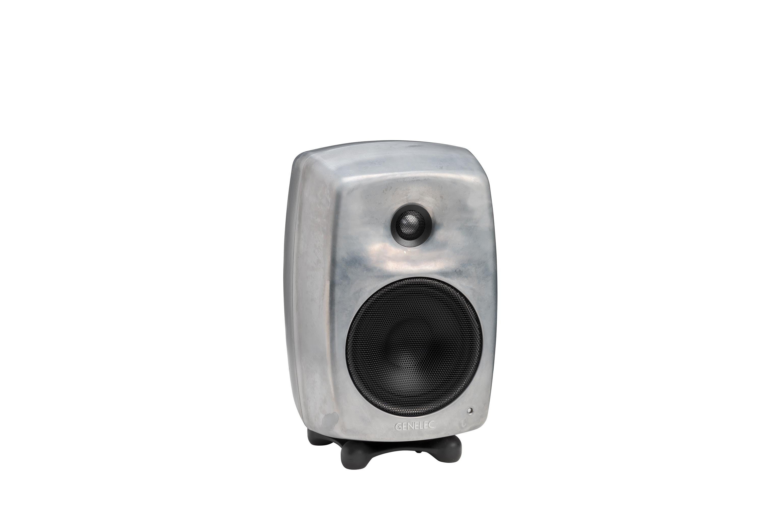 Genelec_8030CRw_2.jpeg