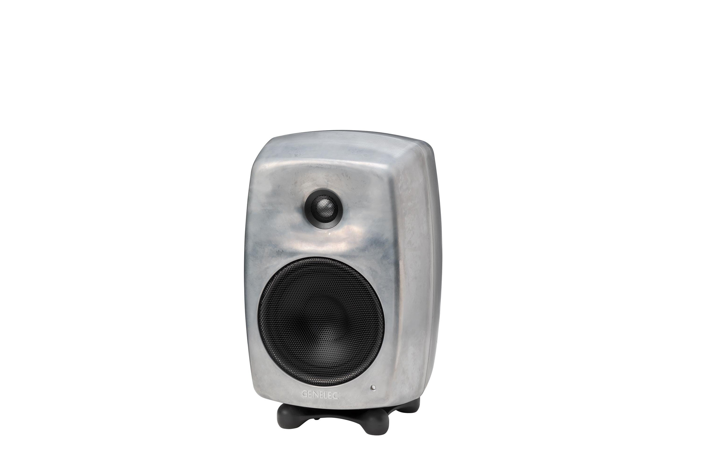 Genelec_8030CRw_3.jpeg