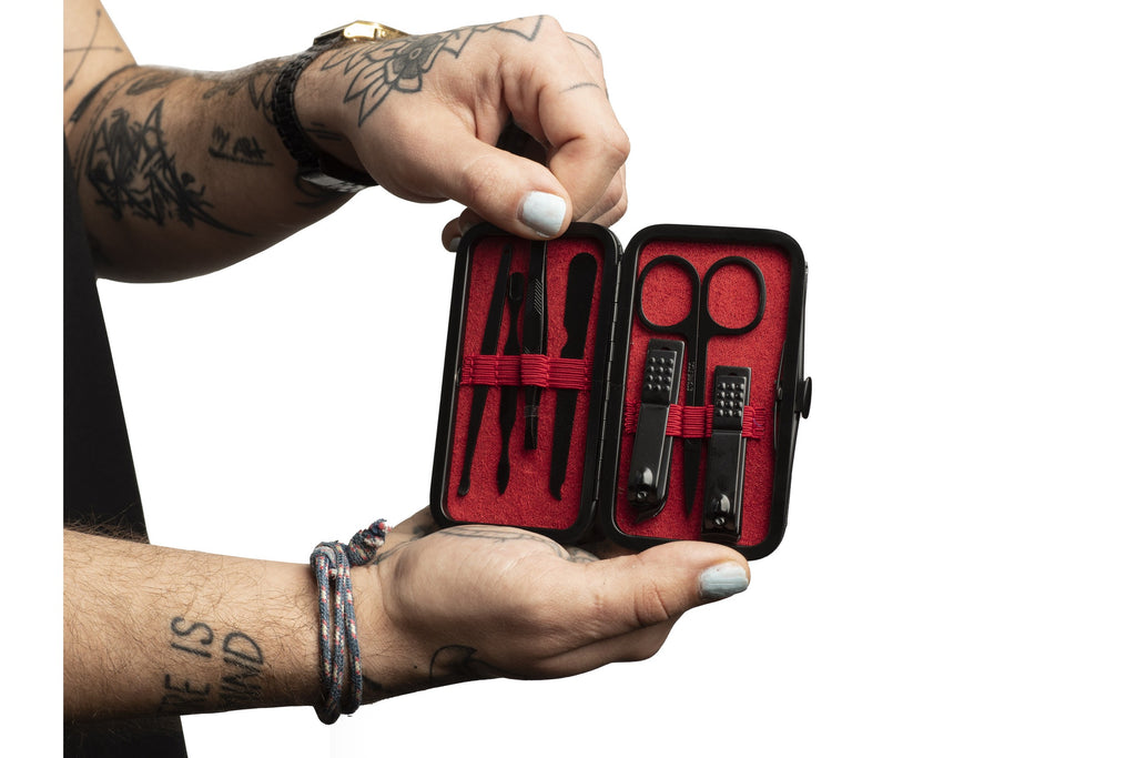 Henry_s_Lifestyle_Manicure_Black_2.jpeg