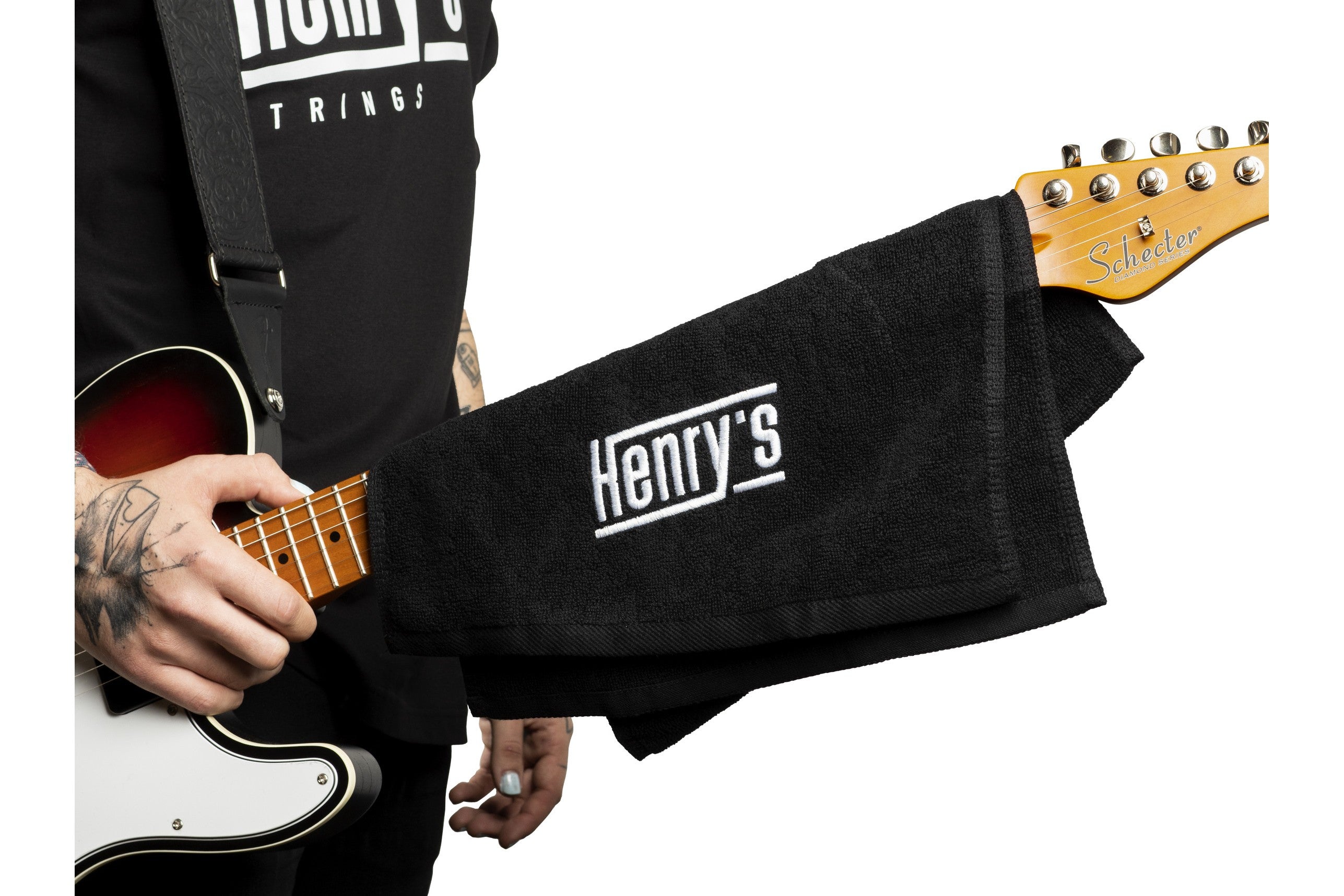 Henry_s_Lifestyle_Towel_Black_2.jpeg