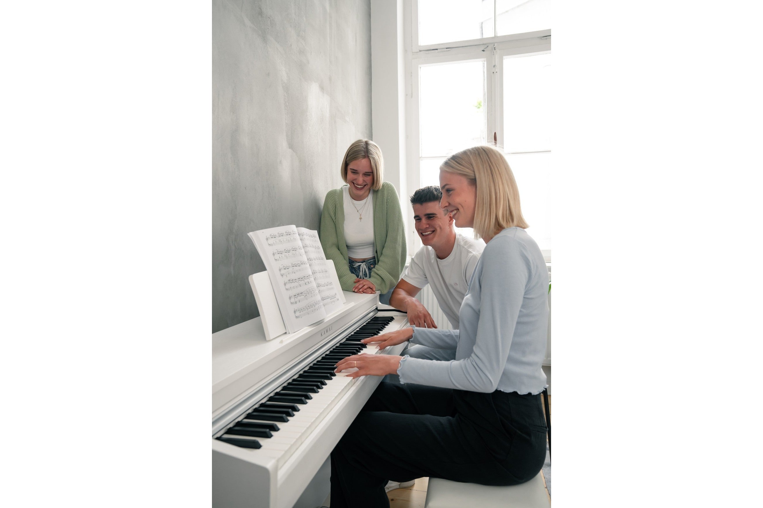 Kawai_CN201W_Premium_White_Satin_10.jpeg