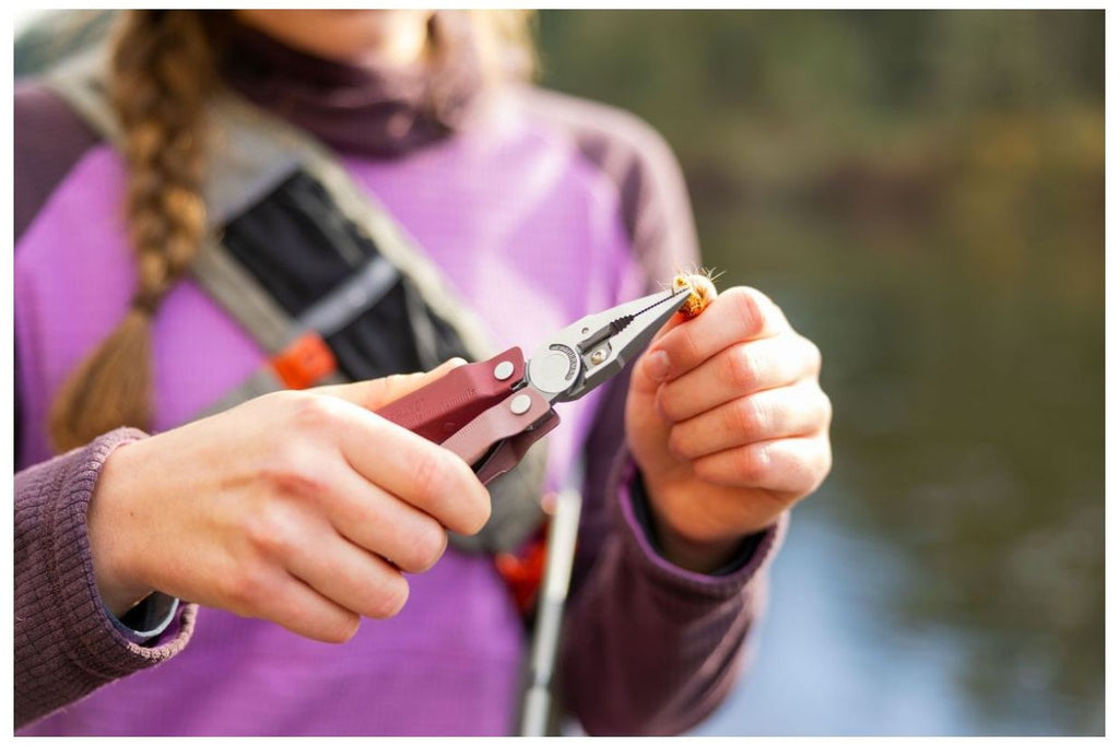 Leatherman_Rebar_Heathered_Cranberry_3.jpeg
