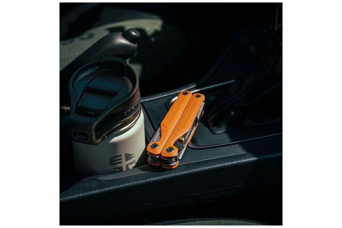 Leatherman_Wave_Alpha_Orange_8.jpeg