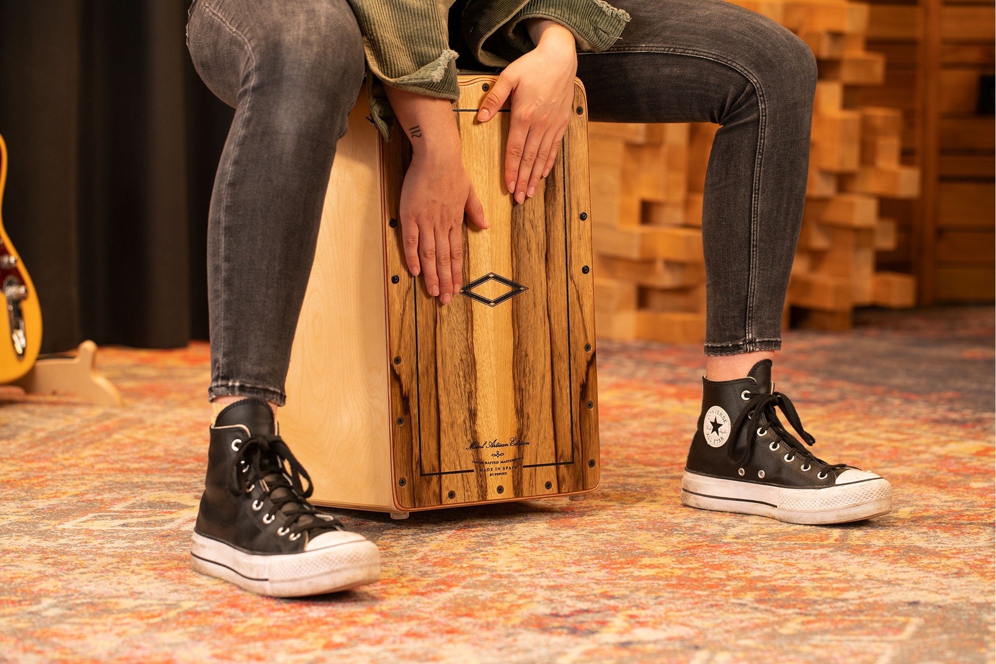 Meinl_AEMILLI_Artisan_Cajon_Minera_Line_Limba_4.jpeg