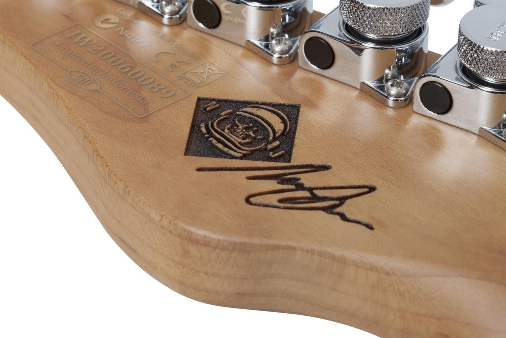 Schecter_NICK_JOHNSTON_TRAD_HSS_Atomic_Orange_15.jpeg