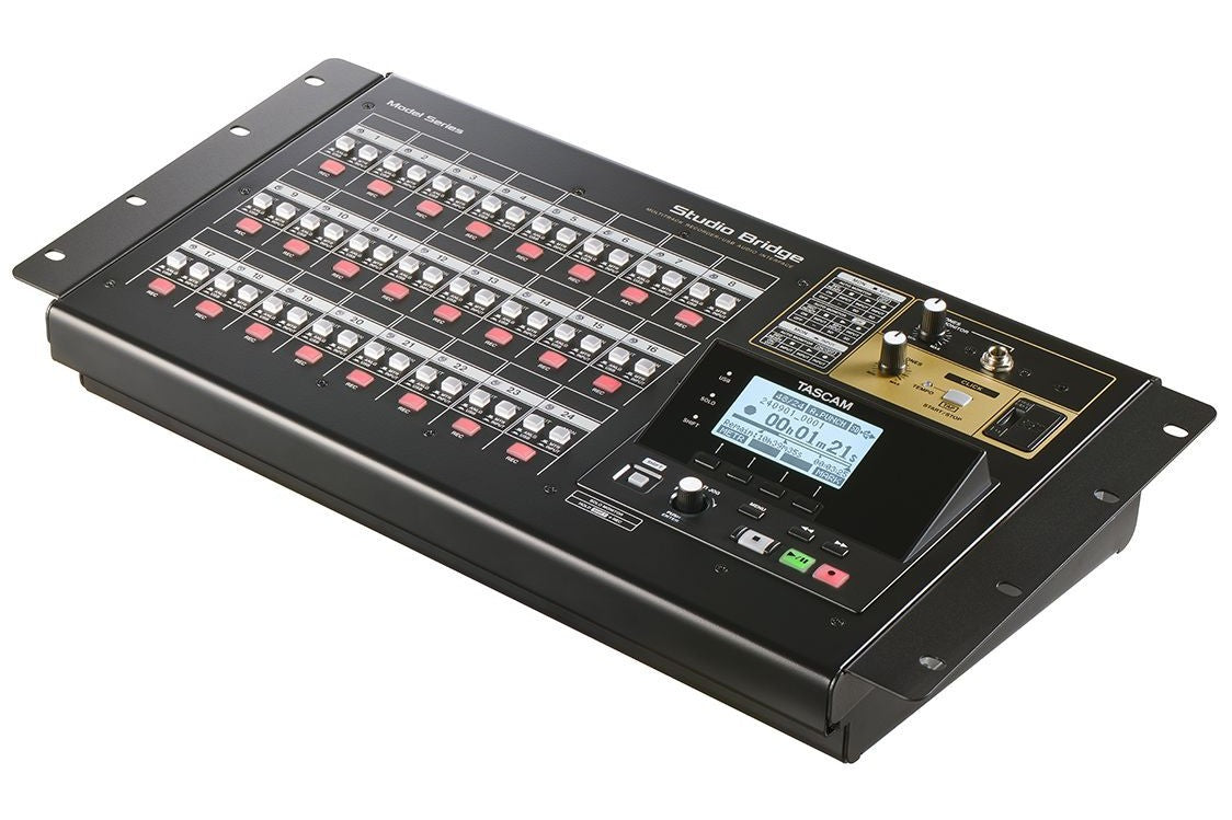 TASCAM_AK_RMSTBG_2.jpeg