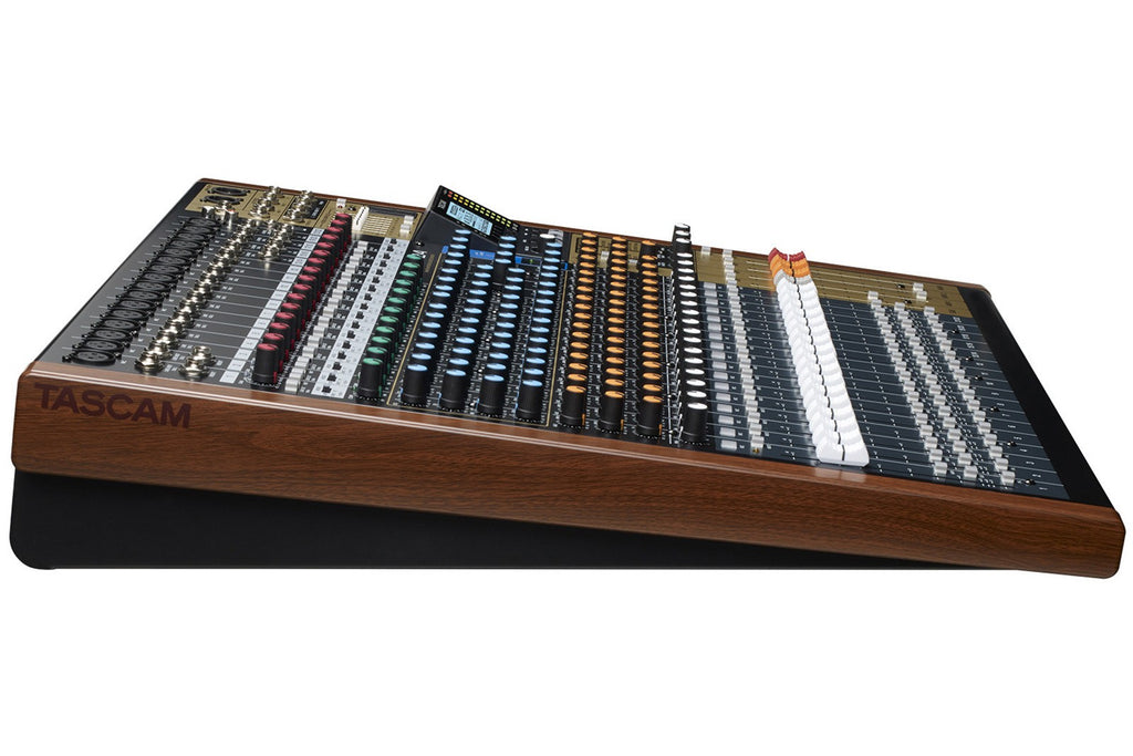 TASCAM_Model_24_5.jpeg
