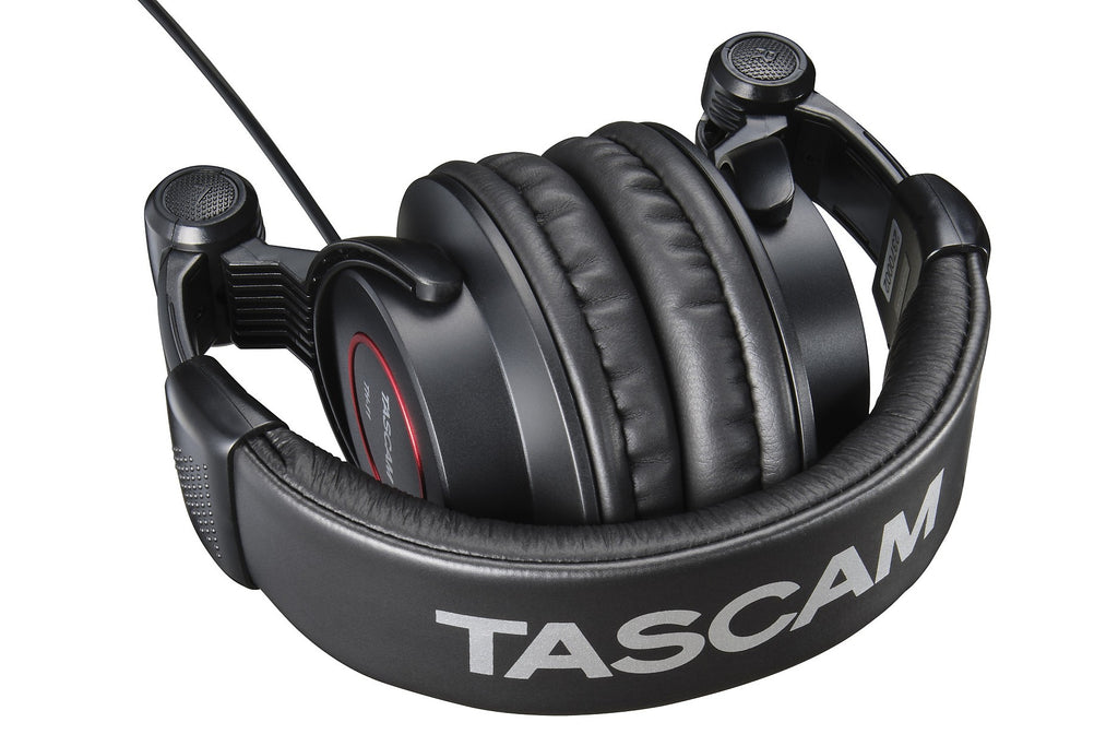 Tascam_TH_11_2.jpeg