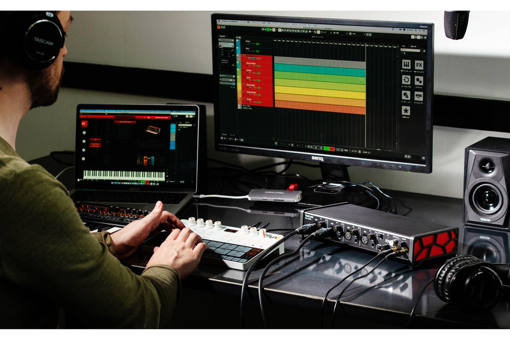 Tascam_US_4x4HR_2.jpeg