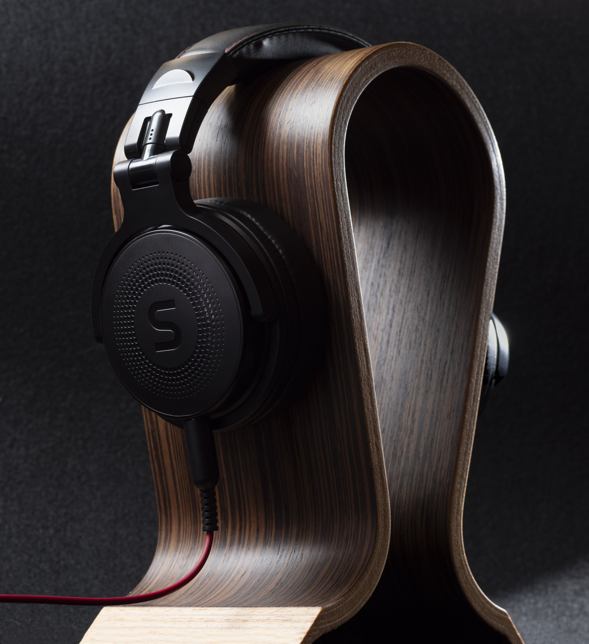 Galerijní obrázek č.14 Digitální piana ALESIS Virtue - Black SET