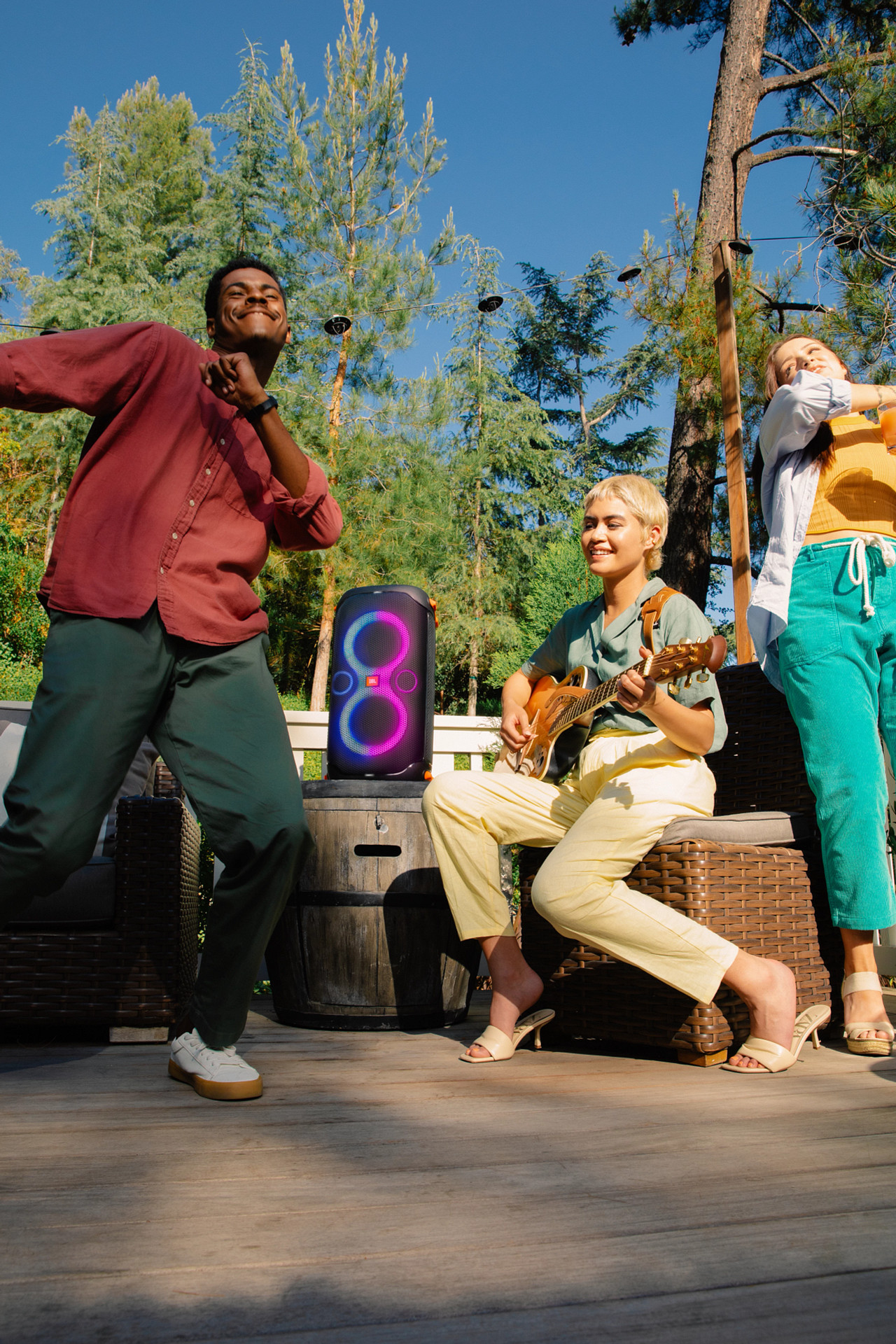 Galerijní obrázek č.15 Přenosné (na ven, na cesty) JBL PartyBox 110