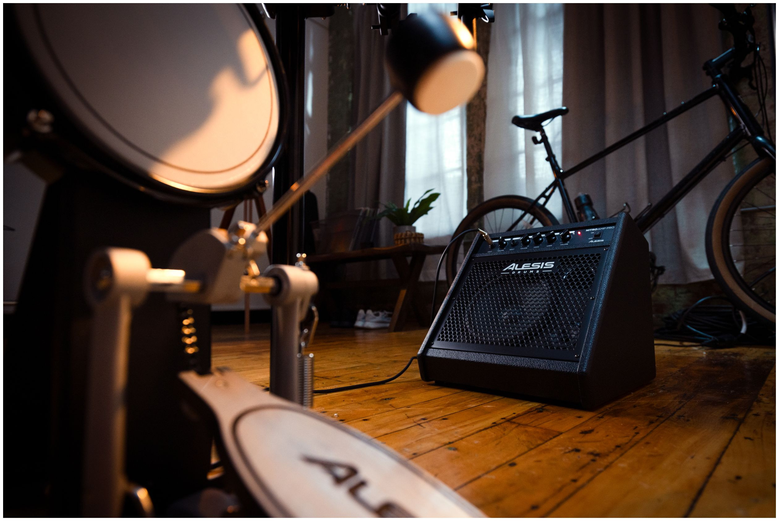 Galerijní obrázek č.13 Komba k elektronickým bicím ALESIS Nitro Amp Pro