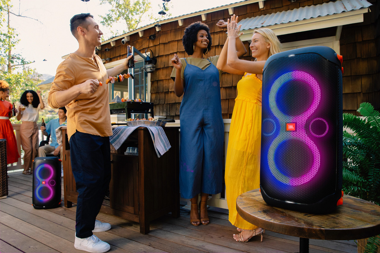 Galerijní obrázek č.13 Přenosné (na ven, na cesty) JBL PartyBox 110