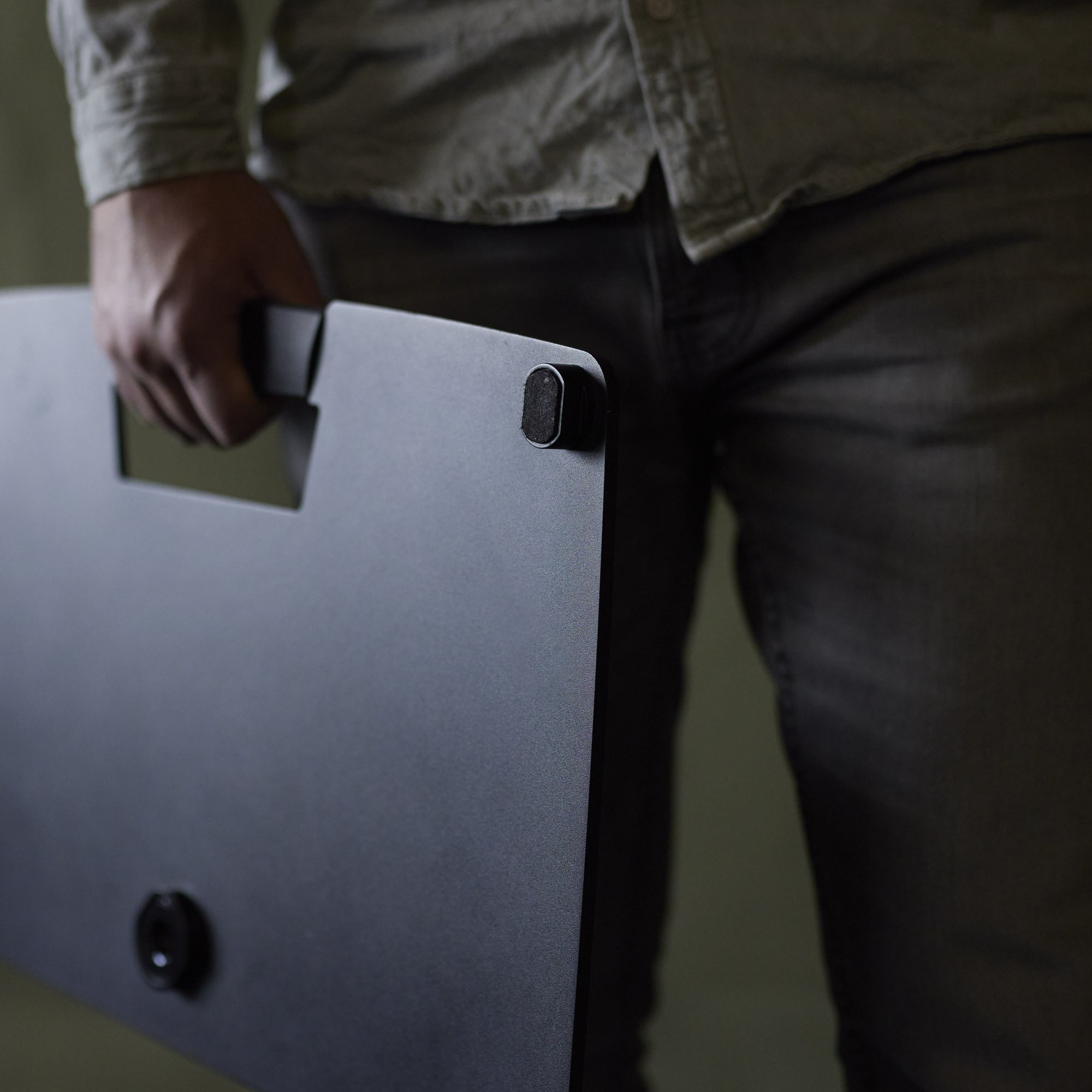 Galerijní obrázek č.21 Stojany pro laptopy, tablety, DJs, apod. GRAVITY LTS T 02 B