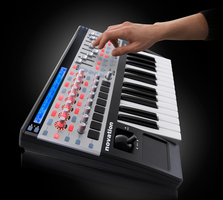 Galerijní obrázek č.2 MIDI keyboardy NOVATION Remote 25 SL MK2