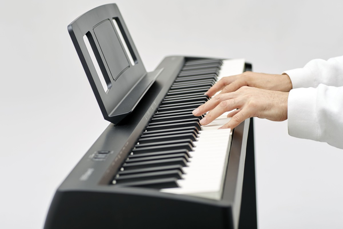 Galerijní obrázek č.12 Stage piana Roland FP-10 Mobile Set