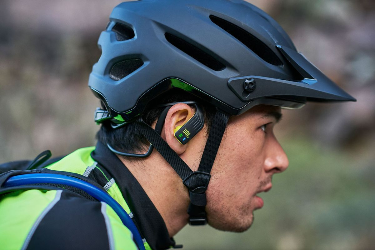 Galerijní obrázek č.4 Bezdrátová do uší JBL Endurance Dive BT - černozelená