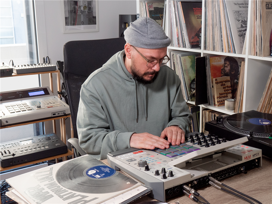 Galerijní obrázek č.9 MIDI kontrolery AKAI MPC X Special Edition