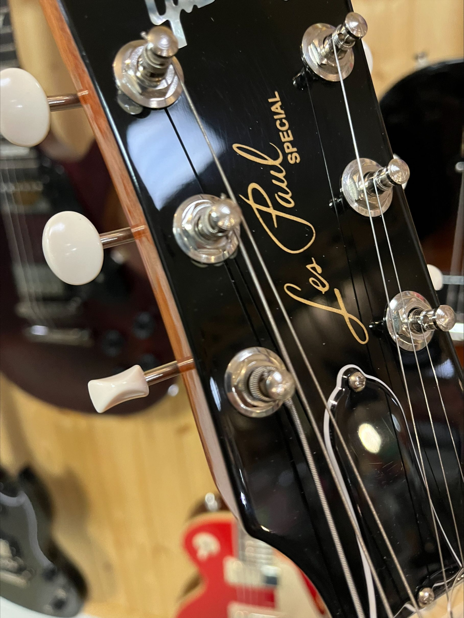 Galerijní obrázek č.1 Elektrické kytary GIBSON Les Paul Special Vintage Cherry B-Stock