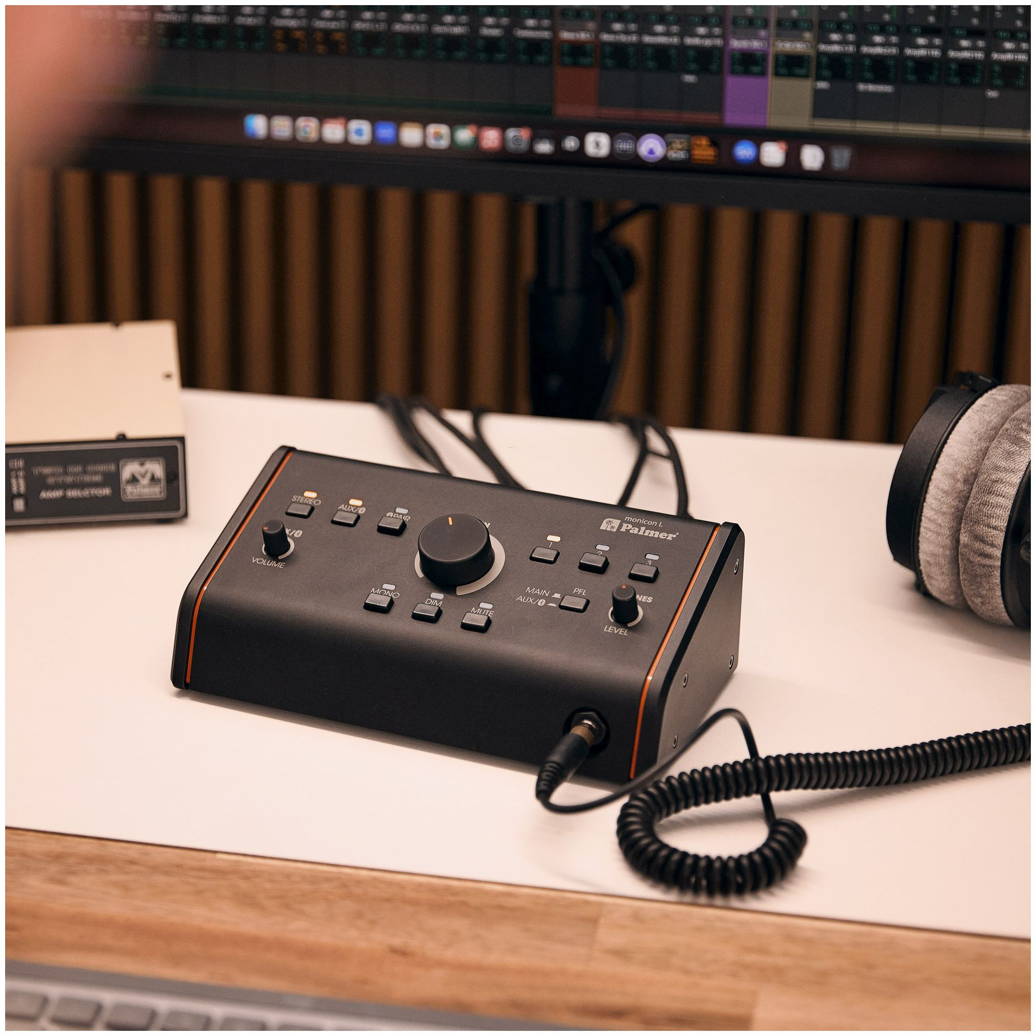 Galerijní obrázek č.9 Ovladače studiových monitorů PALMER MONICON L G2