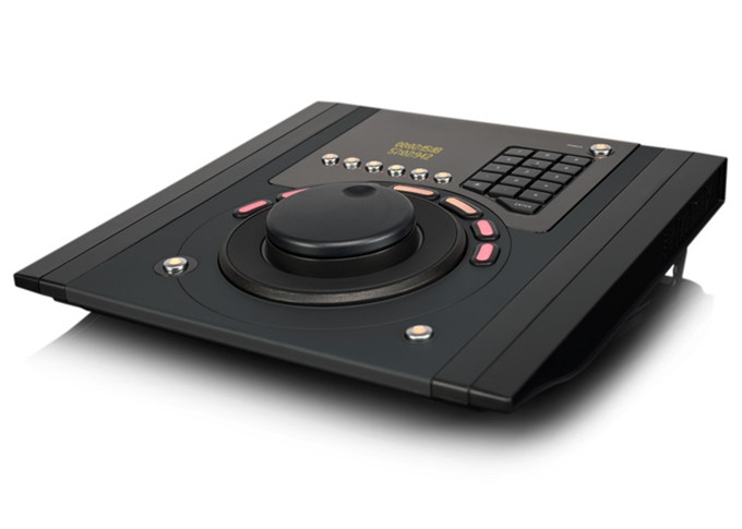 Hlavní obrázek MIDI kontrolery AVID Artist Transport