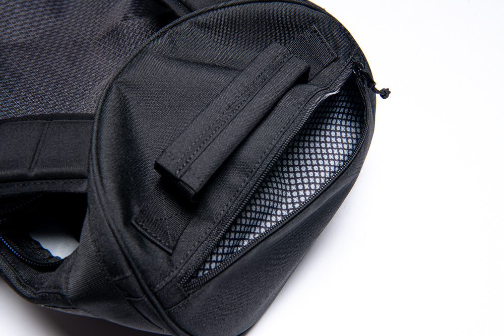 Galerijní obrázek č.5 Batohy MARSHALL Underground Duffle Black/White