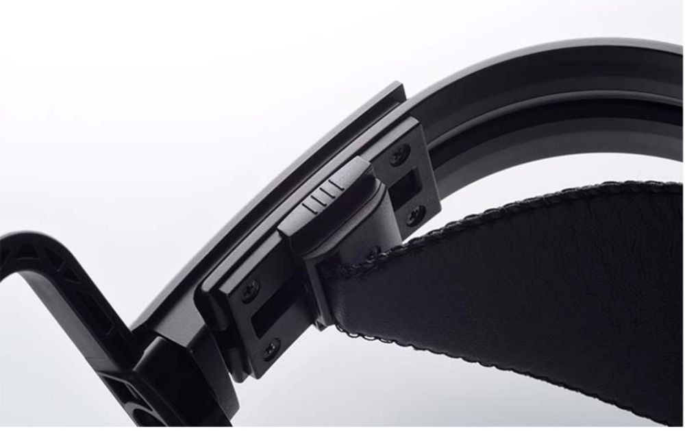 Galerijní obrázek č.1 Mobilní sluchátka (náhlavní a špunty) STAX SR-L300