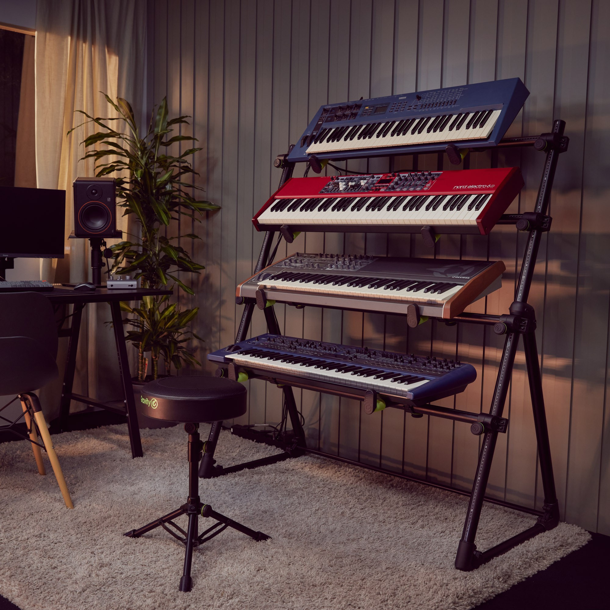 Galerijní obrázek č.23 Stojany GRAVITY KS MKS 01 B Multi Keyboard Stand