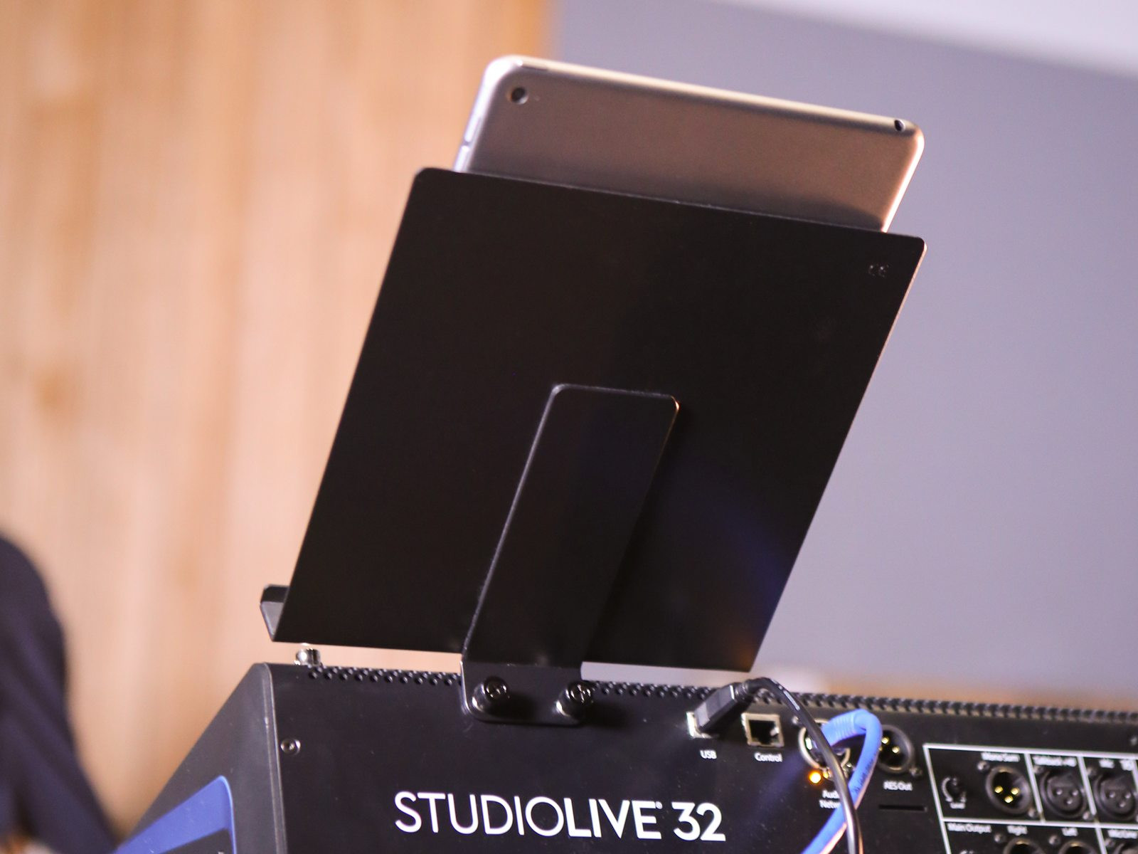 Galerijní obrázek č.2 Příslušenství k digitálním mixům PRESONUS StudioLive Shelf Mount