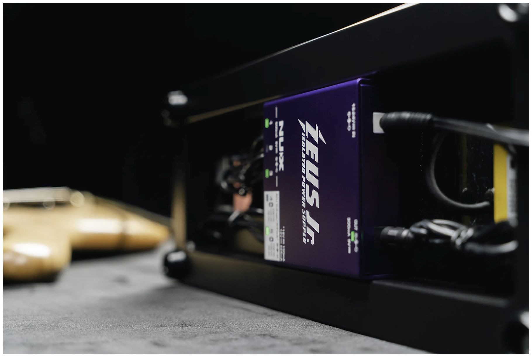 Galerijní obrázek č.10 Adaptéry a distributory NUX NIP-Z6 Zeus Jr