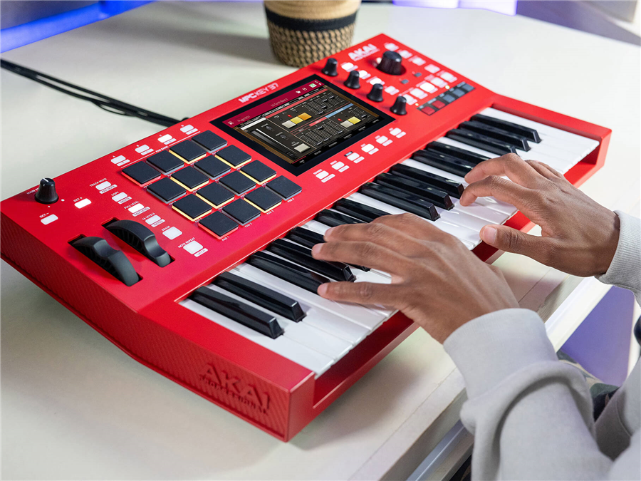 Galerijní obrázek č.8 Syntezátory, varhany, virtuální nástroje AKAI MPC KEY 37