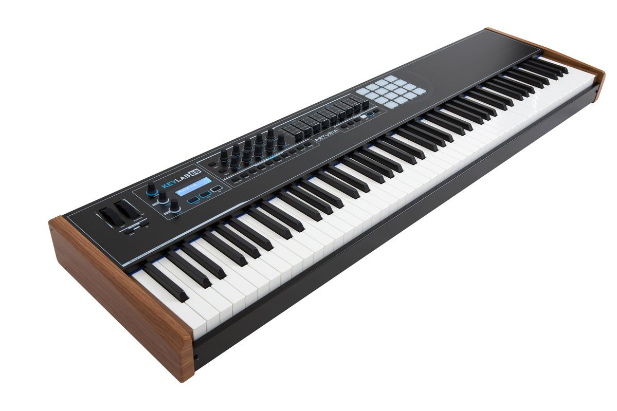 Galerijní obrázek č.1 MIDI keyboardy ARTURIA KeyLab 88 Black Edition