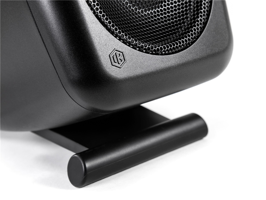 Galerijní obrázek č.15 Aktivní monitory s DSP korekcí akustiky IK MULTIMEDIA iLoud MTM mkII (Pair Black)