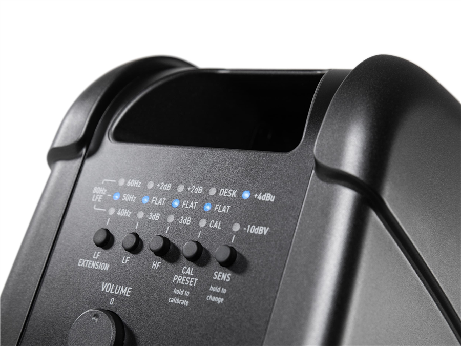 Galerijní obrázek č.13 Aktivní monitory s DSP korekcí akustiky IK MULTIMEDIA iLoud MTM mkII (Pair Black)