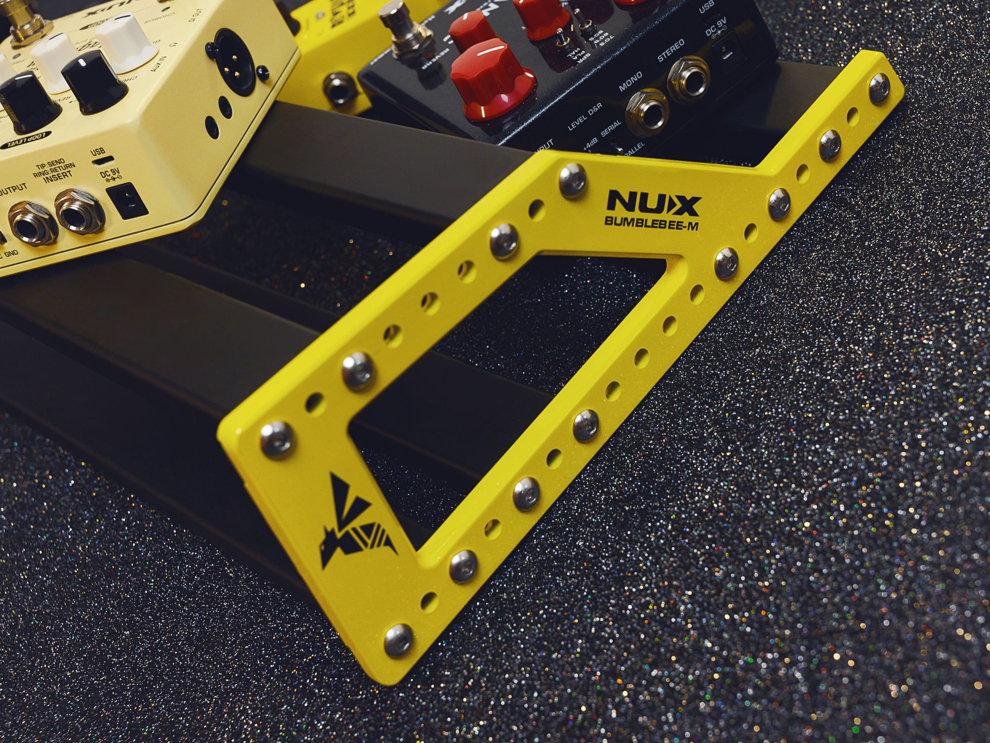 Galerijní obrázek č.7 Pedalboardy NUX NPB-S Bumblebee Pedalboard