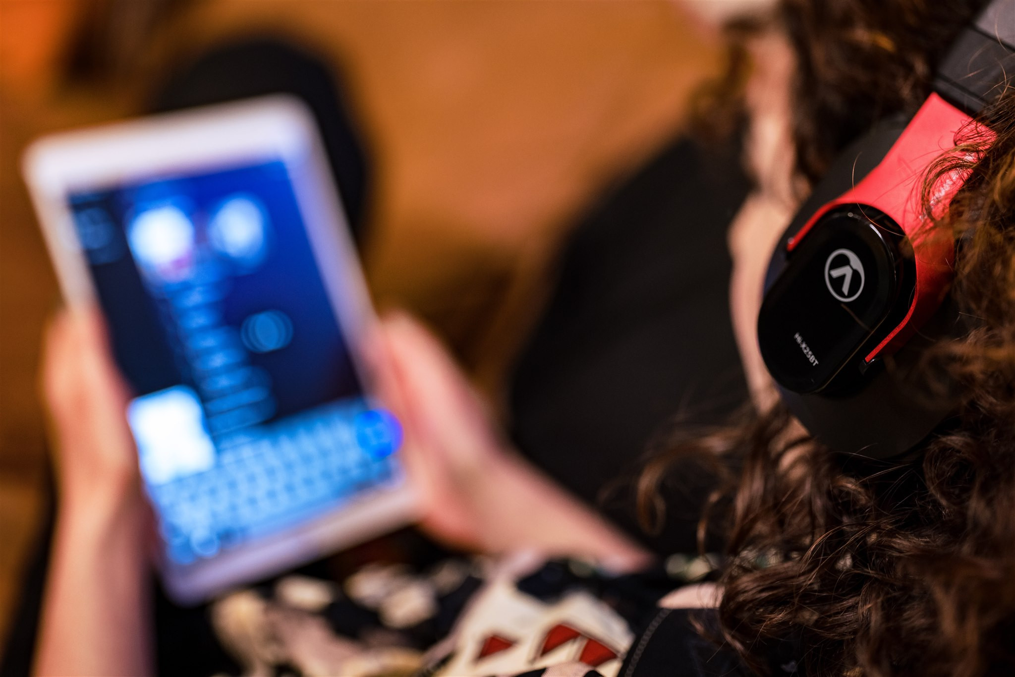 Galerijní obrázek č.9 Bezdrátová na uši AUSTRIAN AUDIO Hi-X25BT Headphones A-Stock