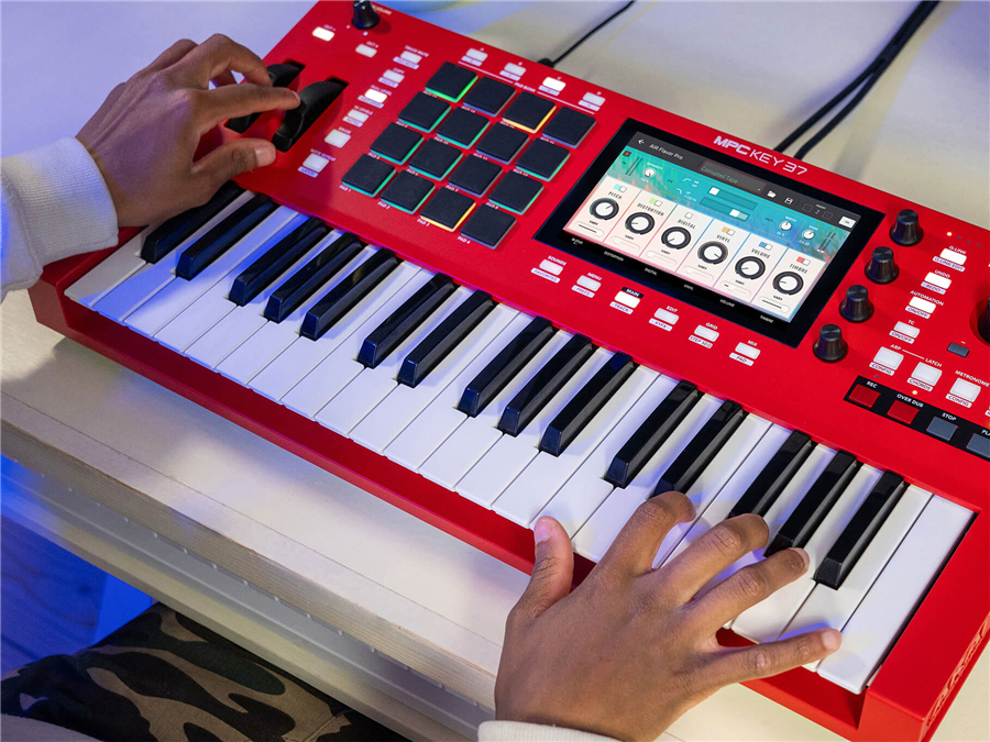 Galerijní obrázek č.12 Syntezátory, varhany, virtuální nástroje AKAI MPC KEY 37