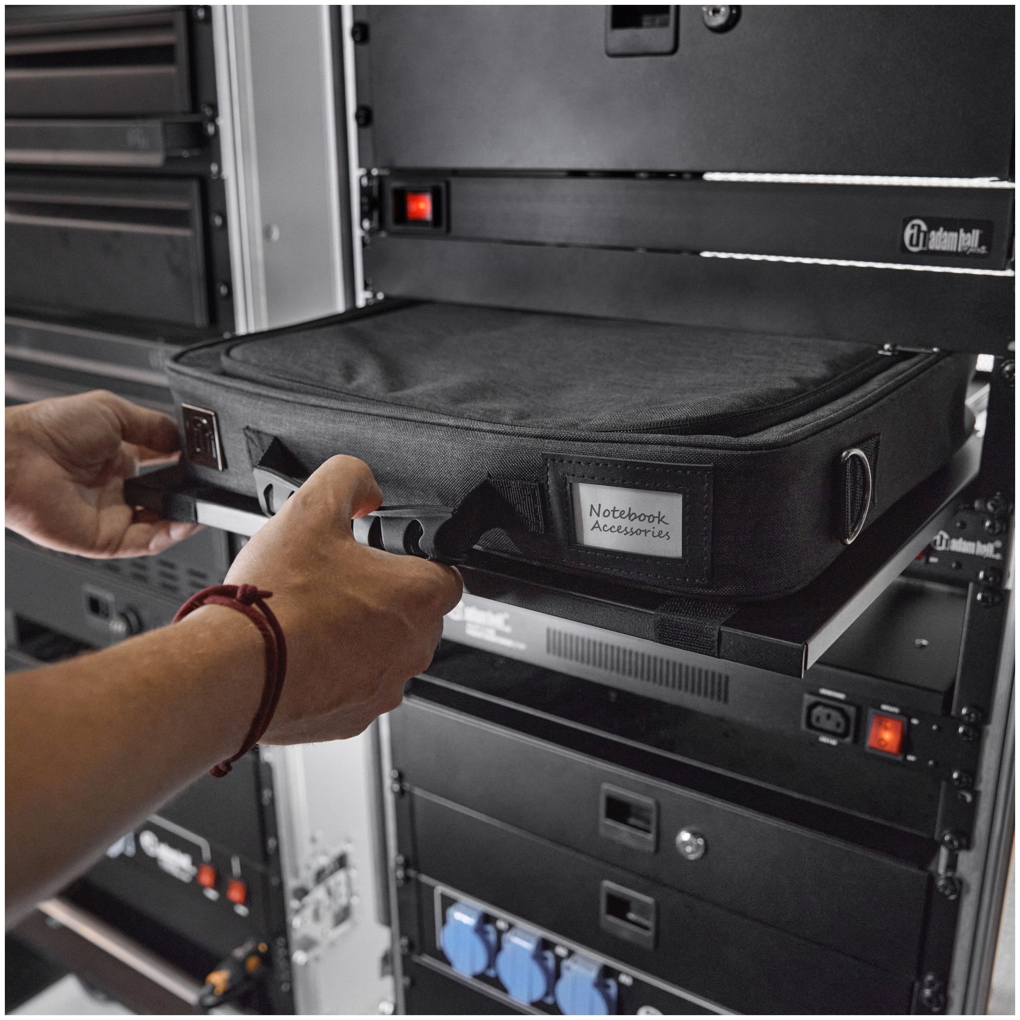 Galerijní obrázek č.16 Příslušenství racku 19" ADAM HALL ORGAFLEX RACK BAG 02