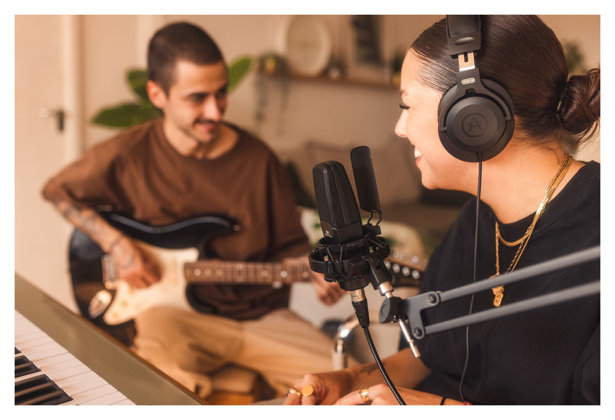 Galerijní obrázek č.9 Velkomembránové kondenzátorové mikrofony ARTURIA MiniFuse Recording Pack Black