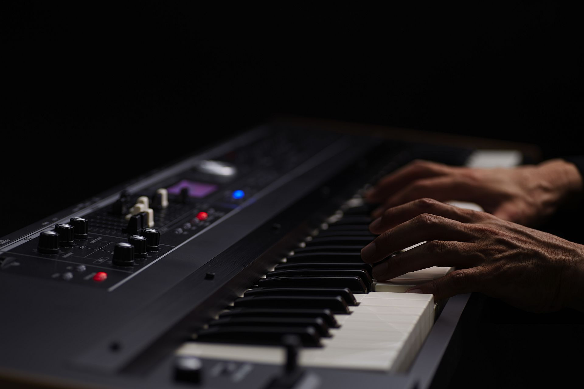 Galerijní obrázek č.12 Syntezátory, varhany, virtuální nástroje ROLAND VR-730 V-Combo