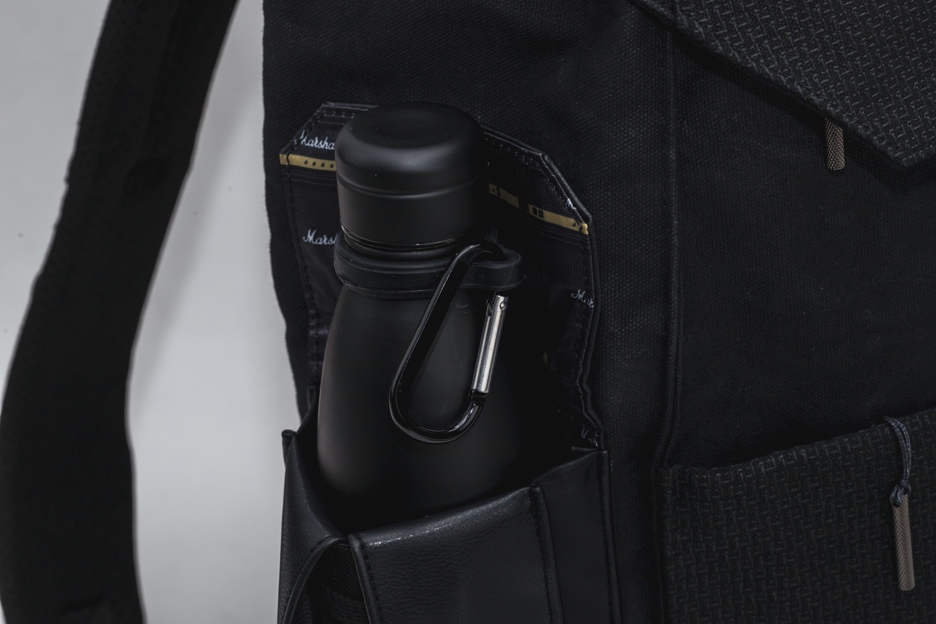 Galerijní obrázek č.10 Batohy MARSHALL Uptown Rocksack Black/White