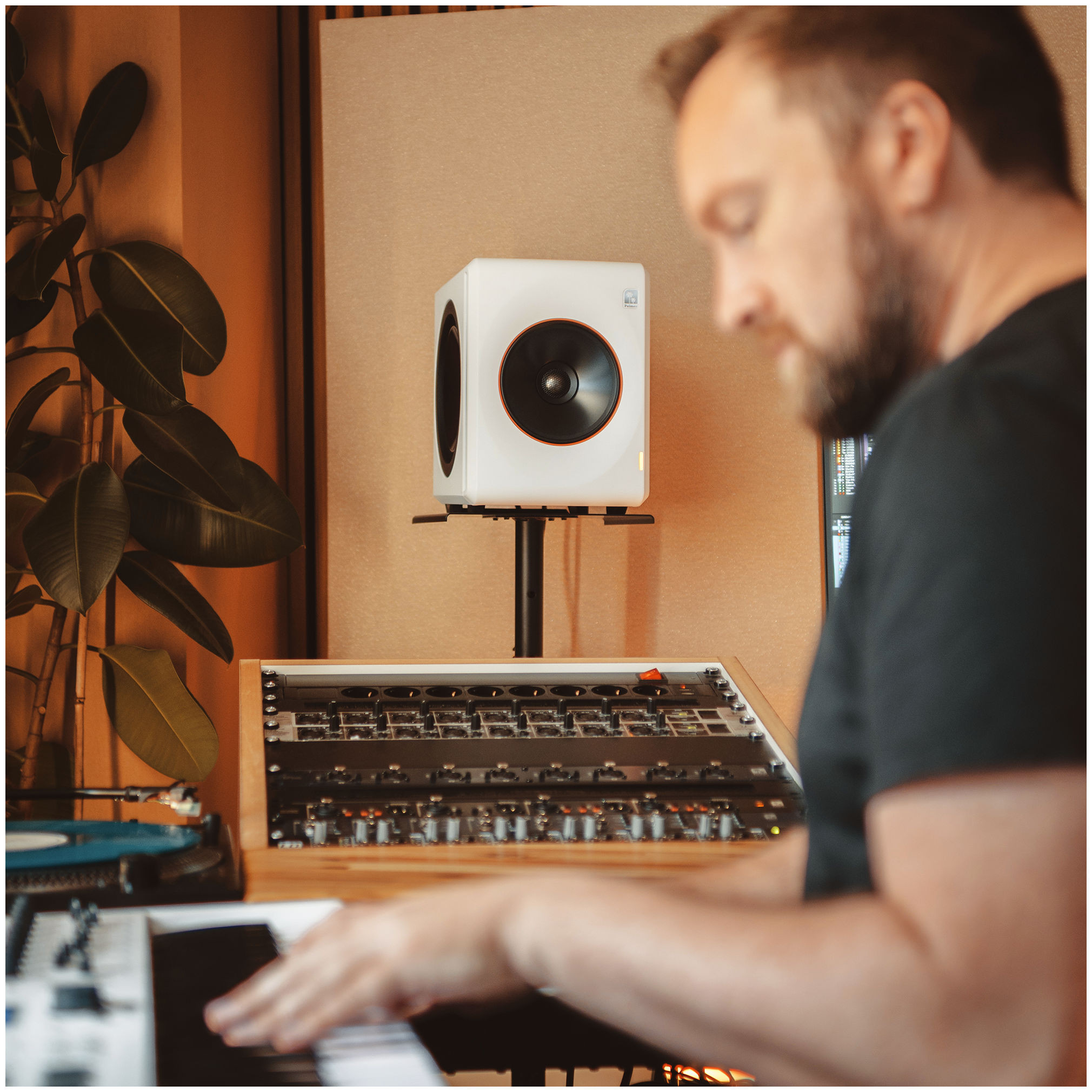 Galerijní obrázek č.7 Aktivní monitory s AES / SPDIF / USB digitálním vstupem PALMER ORBIT 11 W