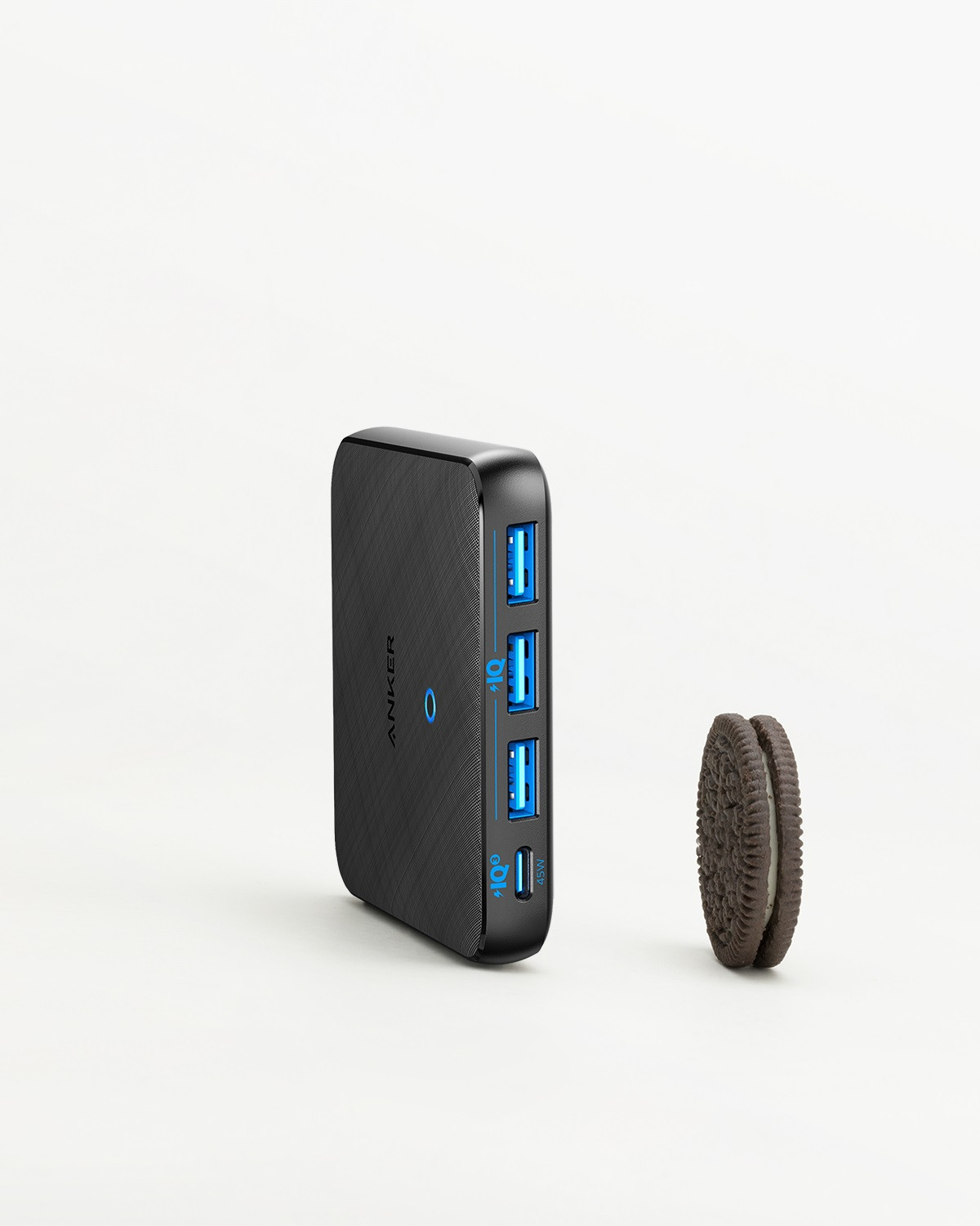 Galerijní obrázek č.4 Powerbanky a nabíječky ANKER PowerPort Atom III Slim 45W USB C x1, 20W  3 x USB A EU Black Fabric