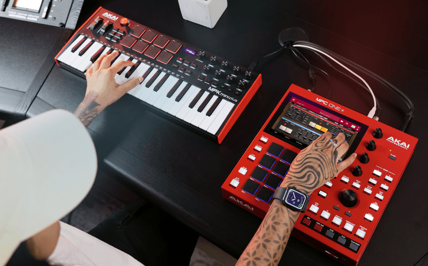 Galerijní obrázek č.10 MIDI kontrolery AKAI MPC ONE+