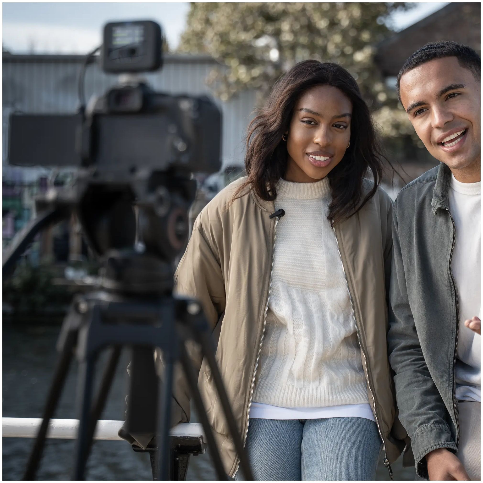 Galerijní obrázek č.7 S klopovým mikrofonem (lavalier) SHURE MOVEMIC TWO RECEIVER KIT